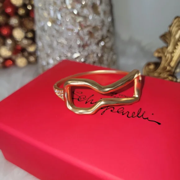Schiaparelli Bangle Keyhole Bracelet. Comes With Box. - Picture 3 of 3